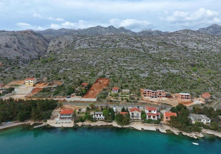 Terreno a Starigrad Paklenica, Croazia in vendita - Panorama Scouting.
