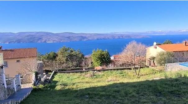 Terreno edificabile con vista mare in vendita in Istria.