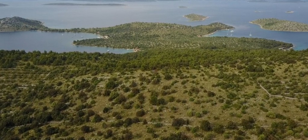 Terreno con potenziale di sviluppo in vendita in Croazia.