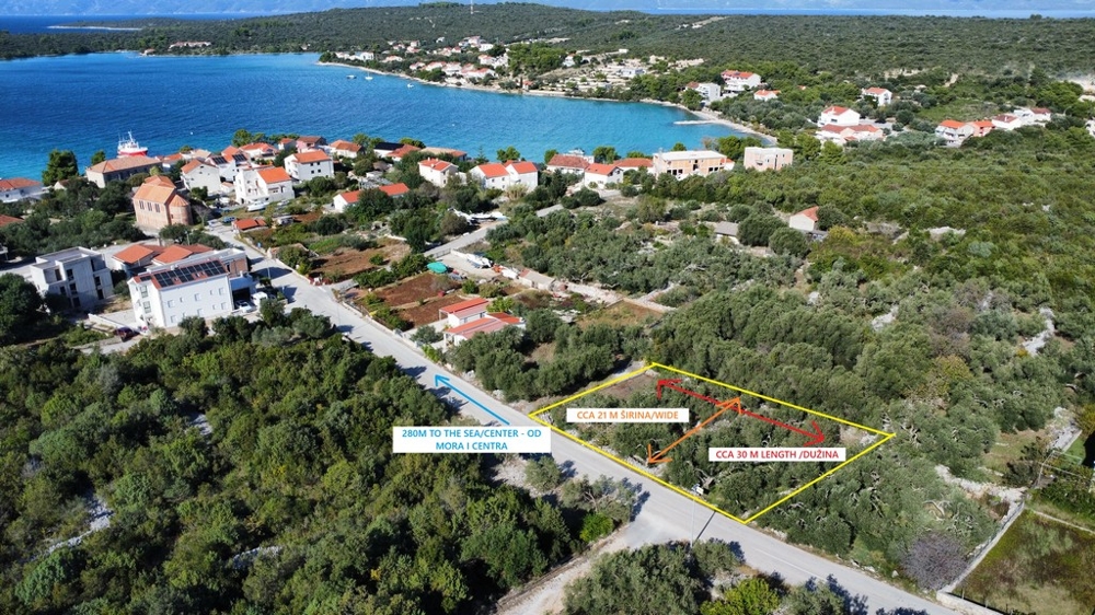 Terreno vicino al mare in vendita Croazia.