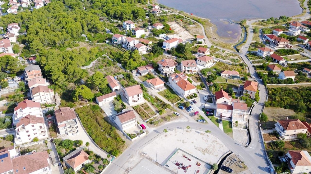 Terreno edificabile vicino a Sibenik.