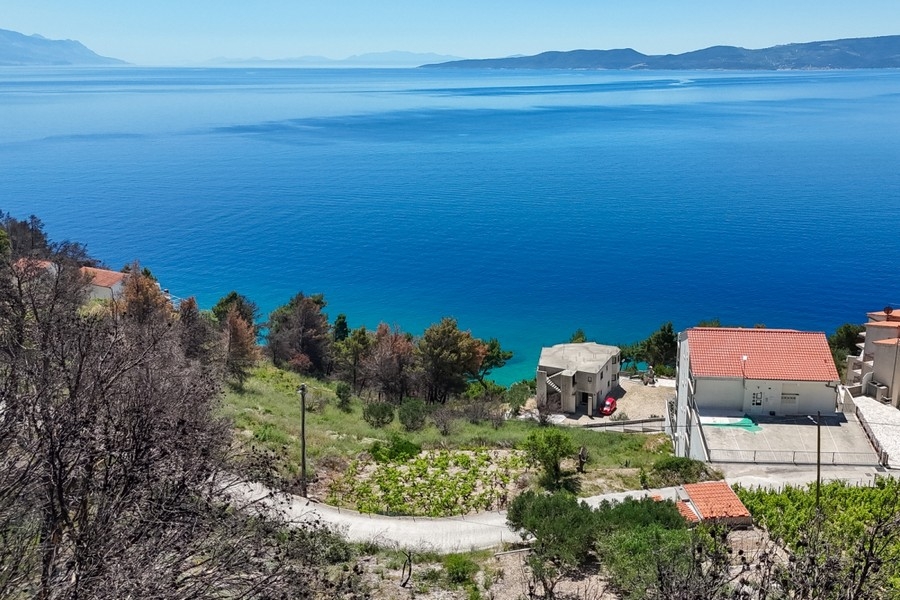 Terreno con vista sull'isola di Brac