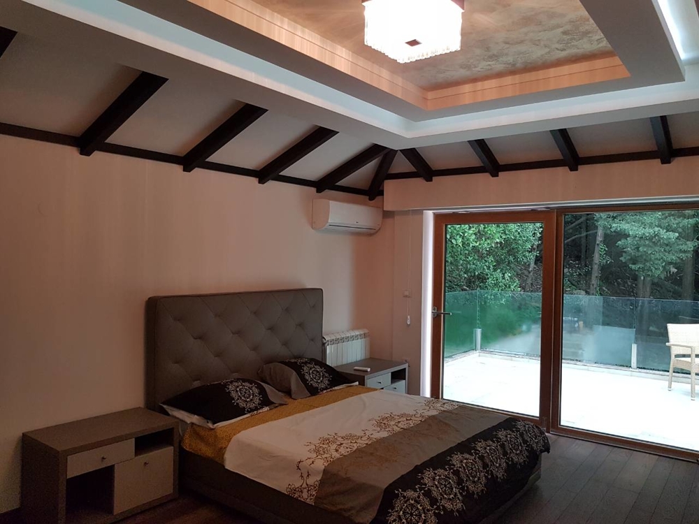 Un'altra camera da letto
