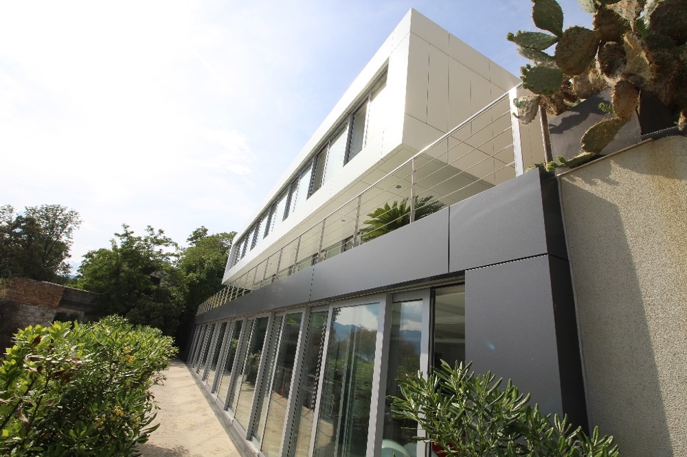 Villa di lusso a Rijeka nel nord della Croazia in vendita.