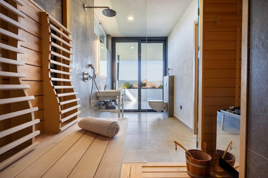Sauna e bagno.
