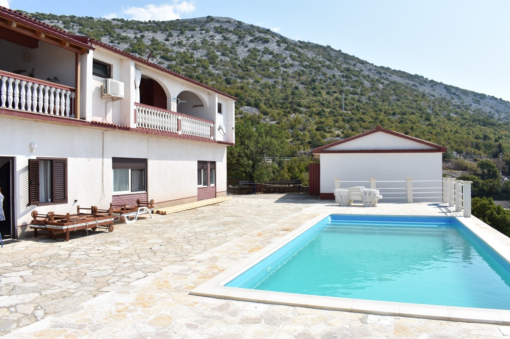Casa in vendita con vista mare panoramica in Croazia, regione di Karlobag, Quarnaro.