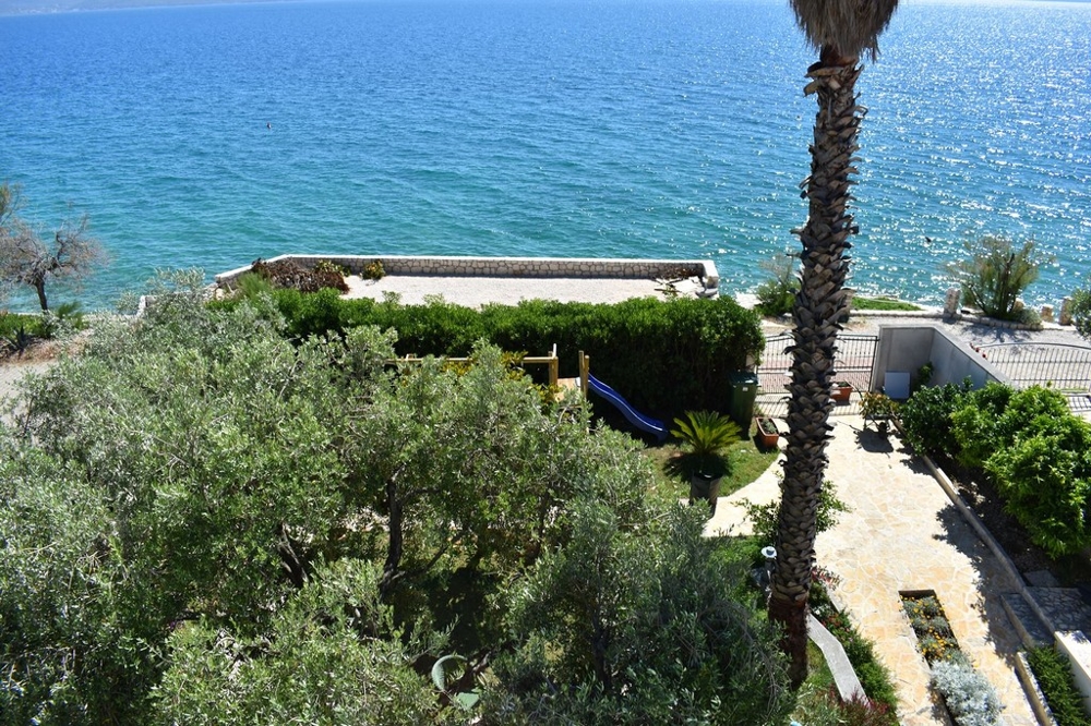 Vista sull'accesso al mare nella zona di Zadar