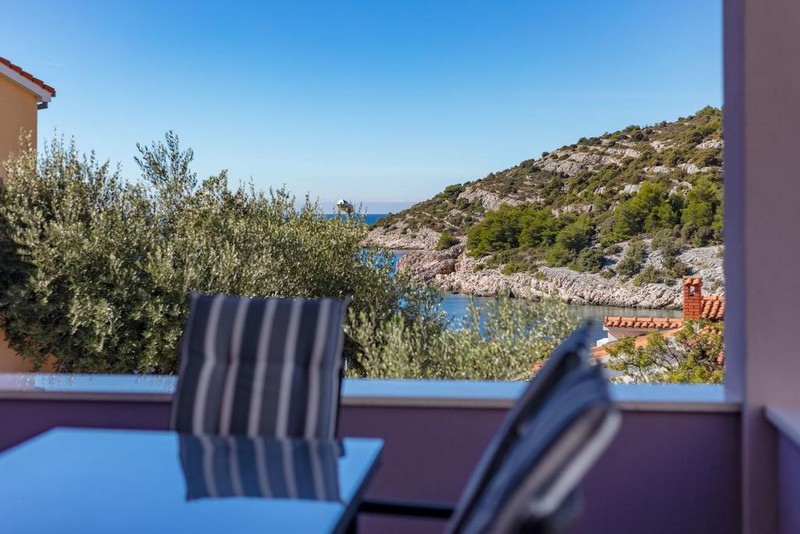 Vista mare dalla terrazza di un appartamento nella villa H1569 in Croazia - Panorama Scouting.