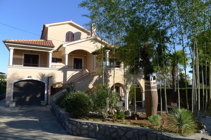 Villa mediterranea di lusso a Opatija, Croazia, in vendita - agenzia immobiliare: Panorama Scouting.