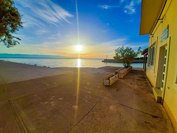 Casa sul mare sull'isola di Ugljan, Croazia, in vendita - Panorama Scouting.