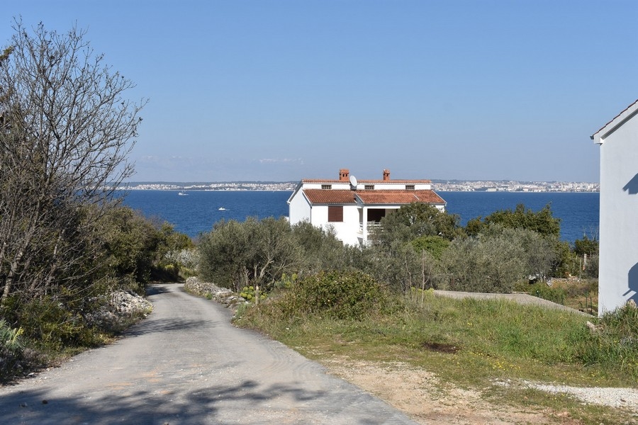 Strada di accesso alla casa sul mare