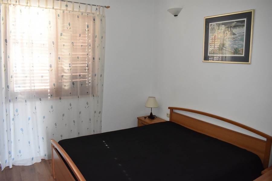 Camera da letto con finestra