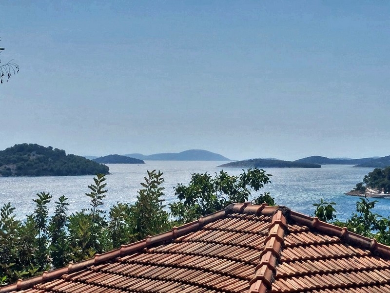 Vista mare sulla baia di Murter dalla casa a Tisno Dalmazia