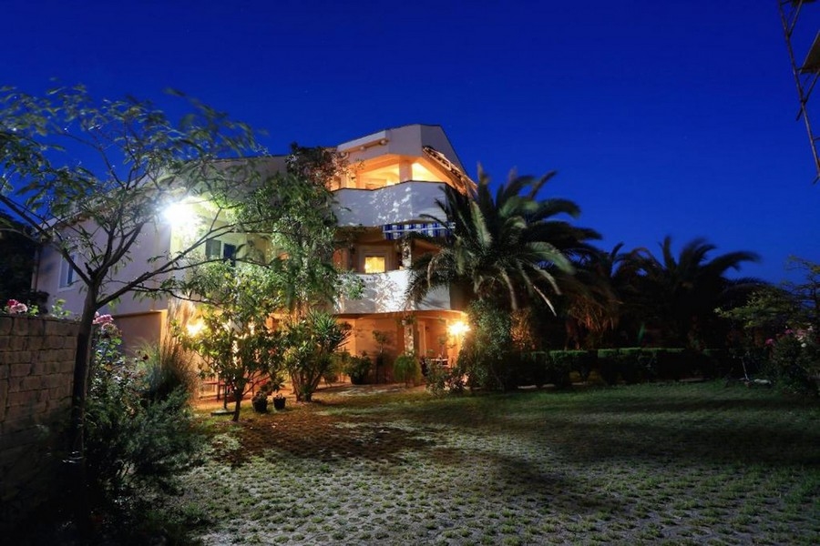 Condominio con panorama sul mare