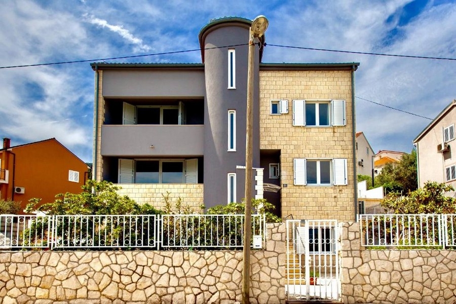 Casa ristrutturata con piscina