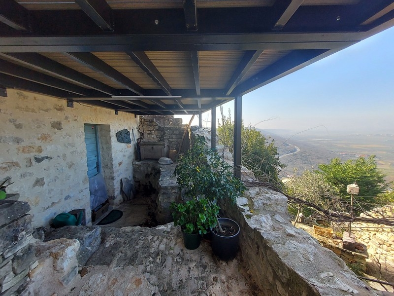 Balcone con vista dalla Croazia verso la Slovenia