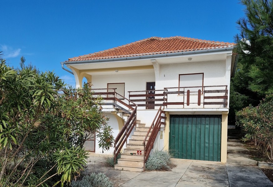 Casa in prima fila al mare in vendita - Panorama Scouting Croazia (codice ID: H2509).