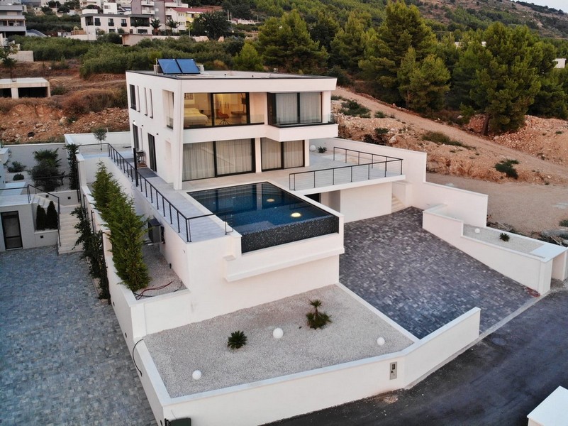 Villa moderna in Croazia - vista esterna al tramonto