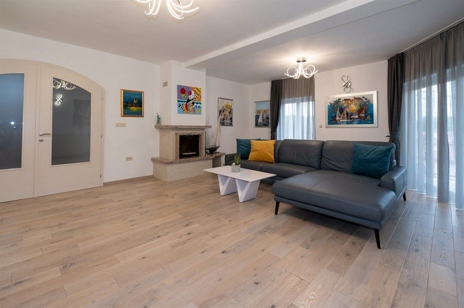 Villa con camino aperto in vendita in Istria