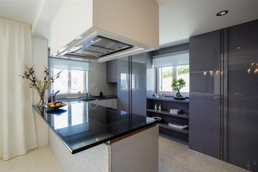 Cucina completamente attrezzata