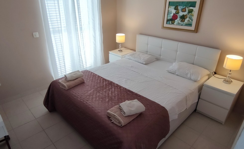 Camere da letto luminose con bella vista