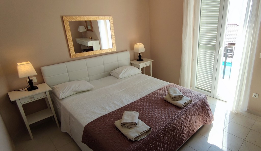 Camera da letto con accesso alla terrazza