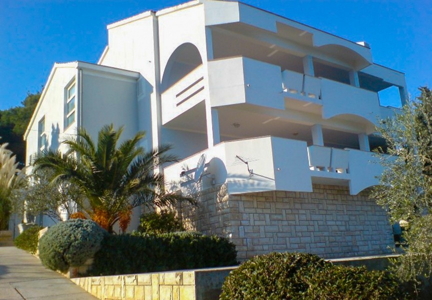 Casa con più appartamenti sul mare, Croazia.
