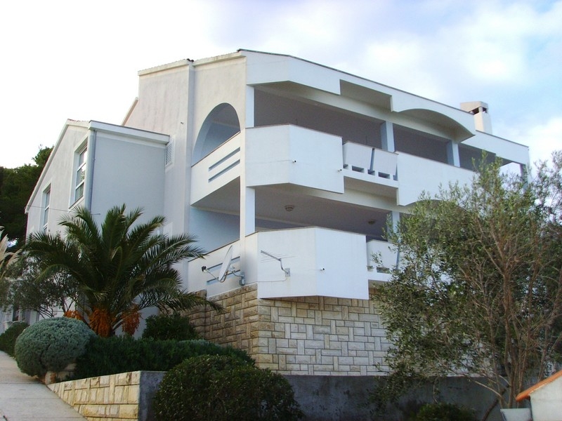 Grande villa con potenziale come pensione per vacanze in Croazia - Panorama Scouting.