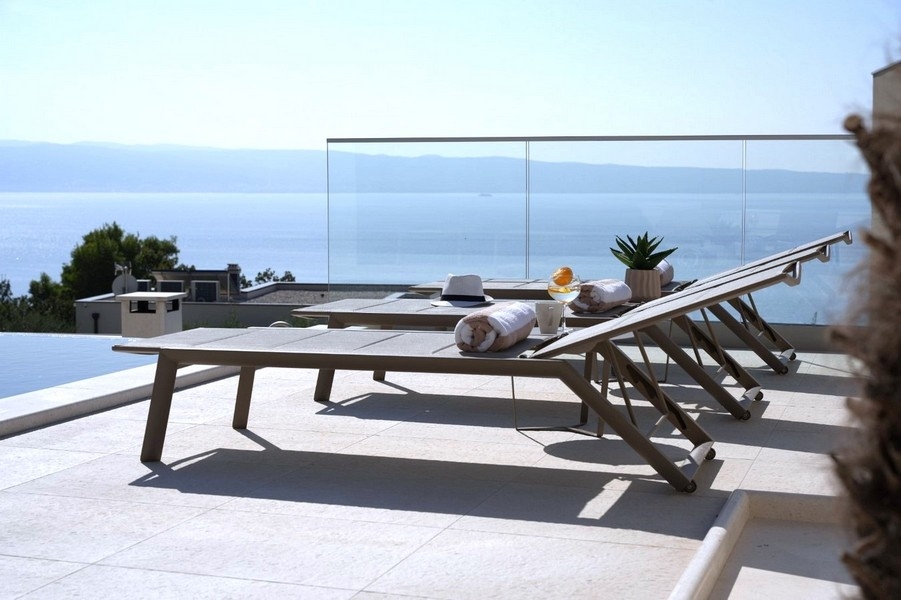 Villa moderna con bella vista mare nella regione di Split - Panorama Scouting H2679, Croazia.