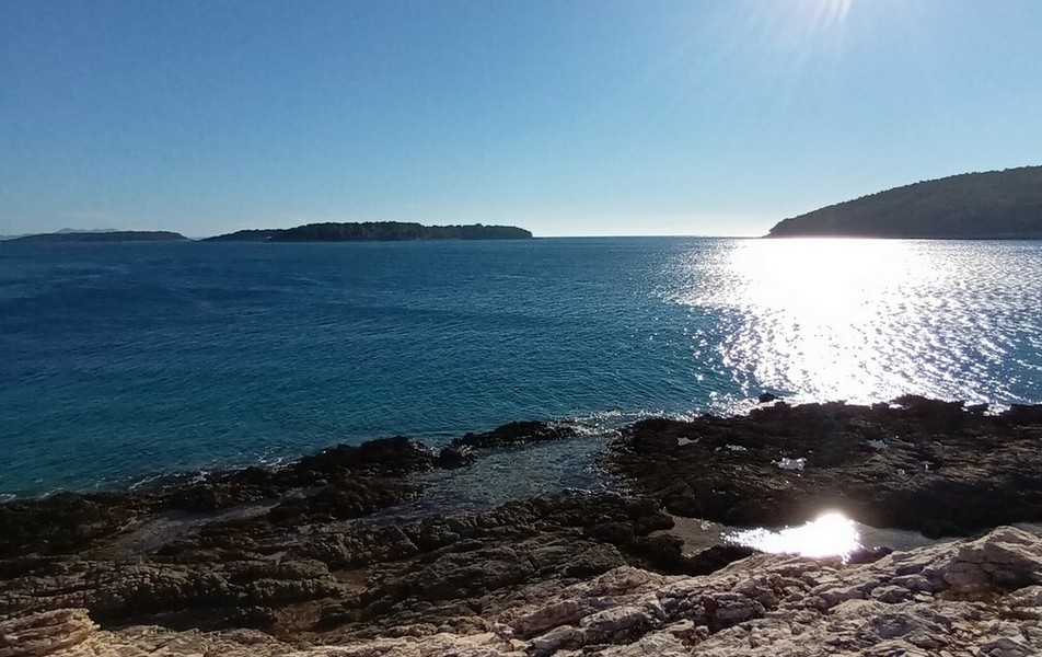 Villa in prima fila al mare in Croazia in vendita - Panorama Scouting H2684.