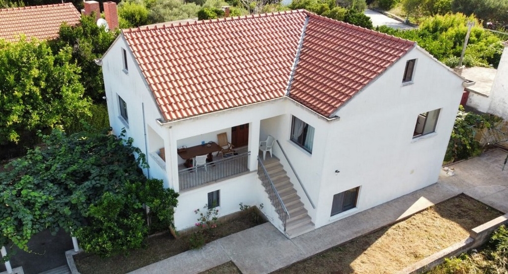 Casa con ampia superficie abitabile a Lumbarda su Korcula in vendita - Panorama Scouting.