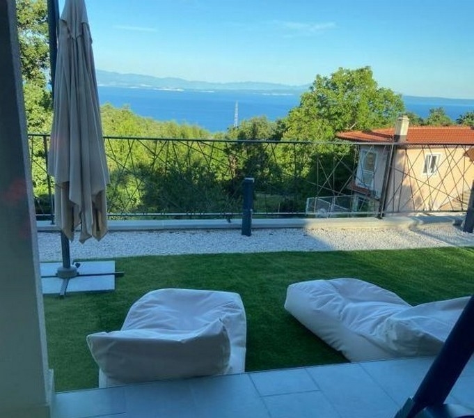 Villa con splendida vista mare a Opatija - Panorama Scouting