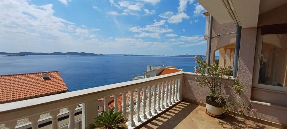 Vista mozzafiato dall'immobile in Croazia - casa vicino al mare in vendita