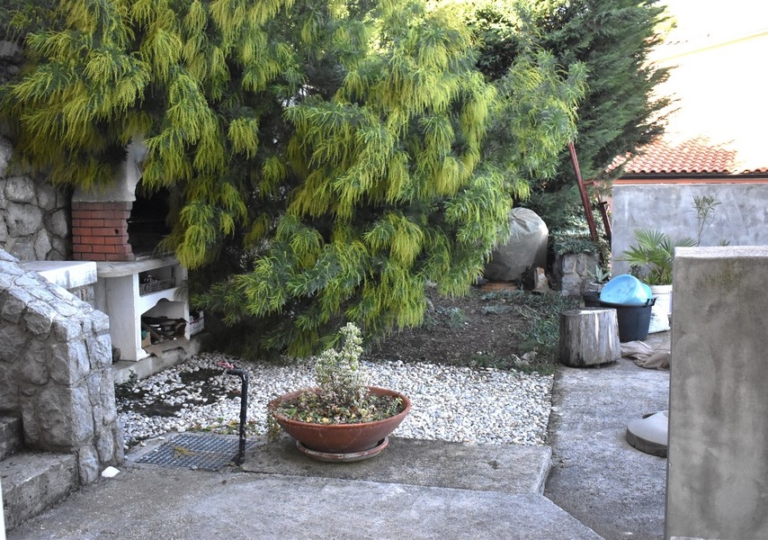 Giardino curato in posizione splendida