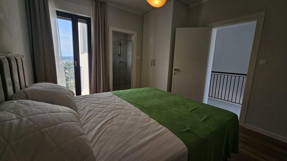 Camera da letto della casa H3018, in vendita in Croazia.