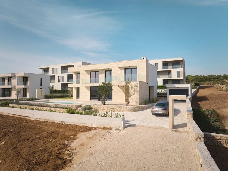 Villa in Croazia con piscina privata e garage, in vendita