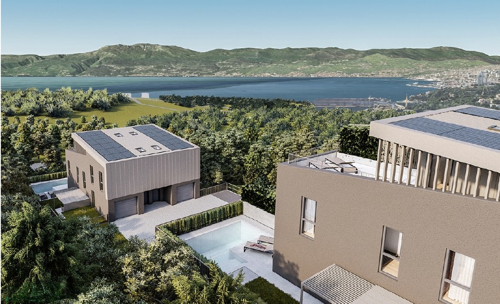 Vista mare dal tetto.