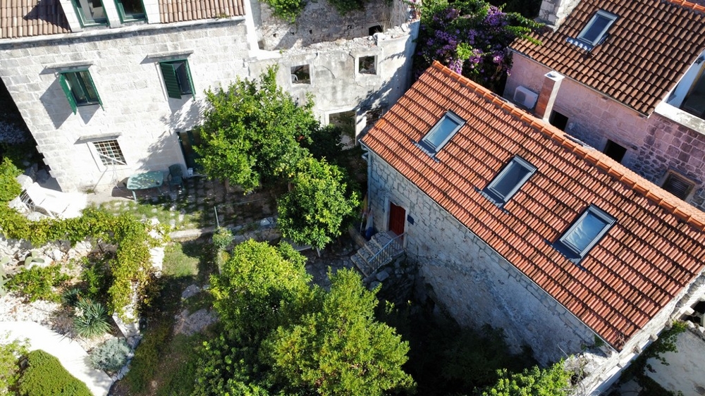 Casa in pietra mediterranea a Peljesac in Croazia in vendita - Panorama Scouting.