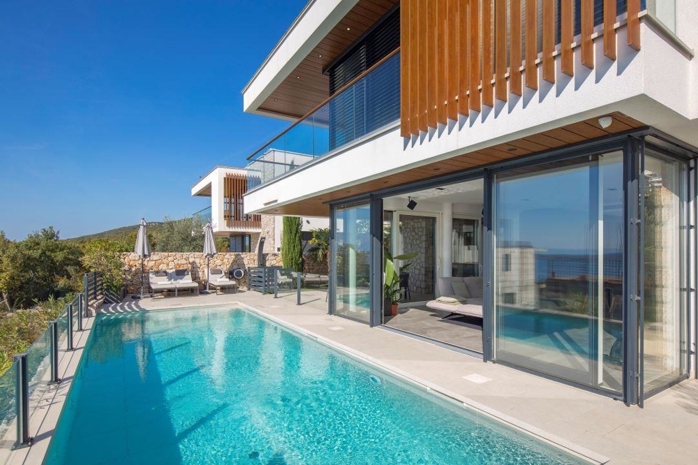 Villa nuova con piscina e vista mare in vendita in Croazia - Panorama Scouting.