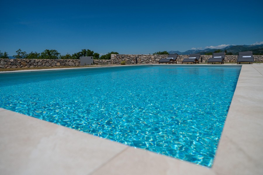 Immobile con piscina in Croazia - Panorama Scouting H3467.