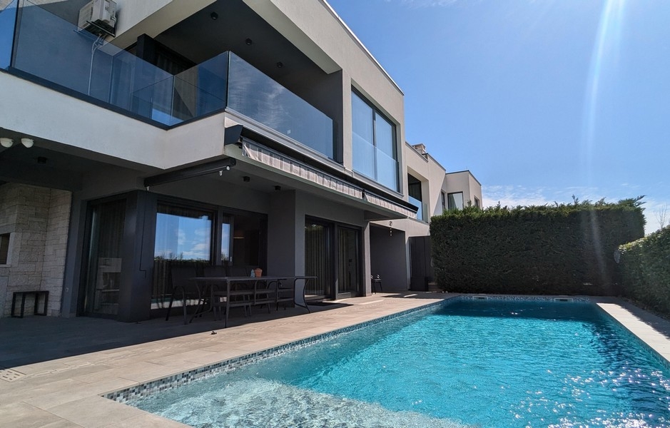 Immobili in Istria - villa di lusso con piscina in vendita.
