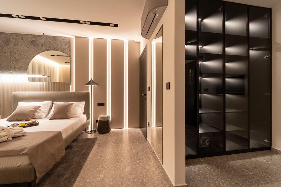 Camera da letto di lusso con cabina armadio