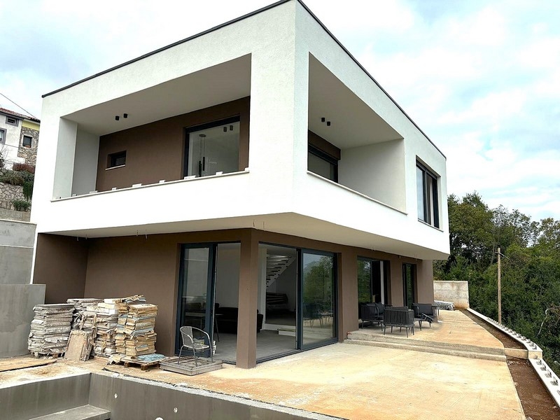 Villa nuova nella zona di Lovran vicino a Opatija in vendita.