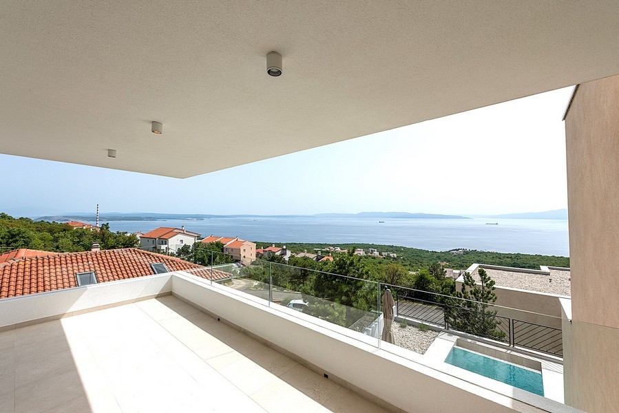 Casa con bella vista mare in vendita in Croazia - H3541 Rijeka, Kostrena.