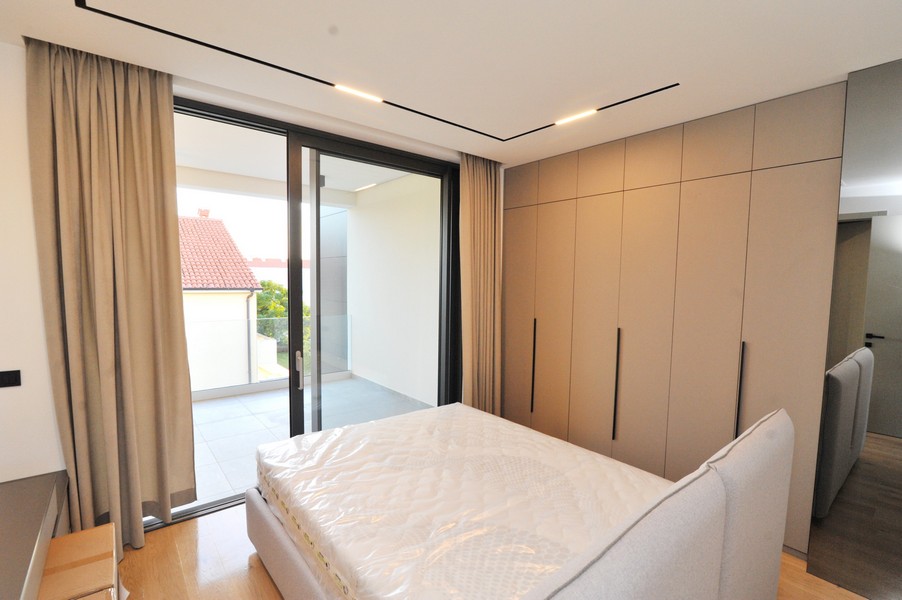 Camera da letto con accesso alla terrazza