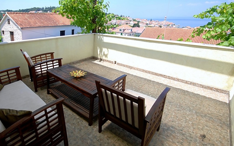 Casa in vendita sull'isola di Brac in Croazia