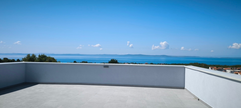Immobile con piscina in vendita sull'isola di Vir in Croazia - Panorama Scouting.