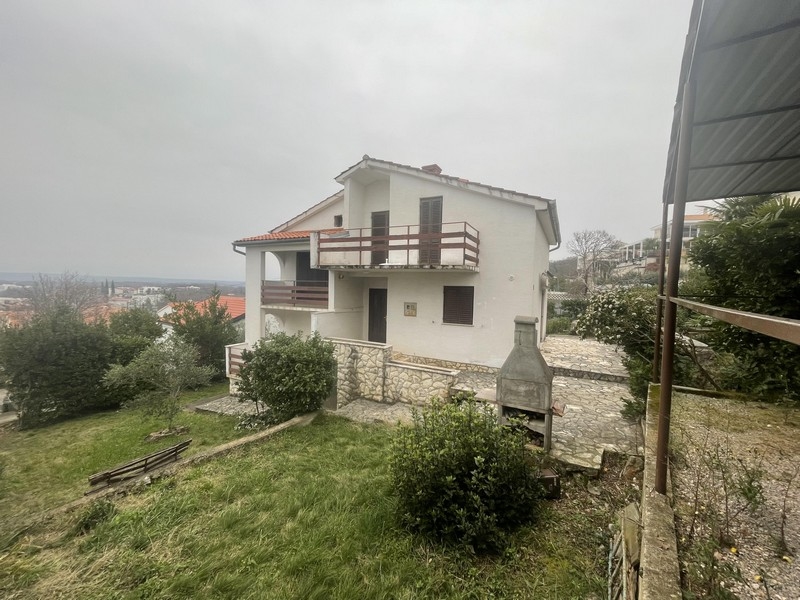 Immobile da ristrutturare con vista mare - casa H3579.