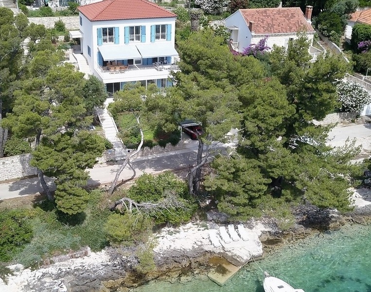 Casa direttamente sul mare in vendita in Croazia - Panorama Scouting H3608