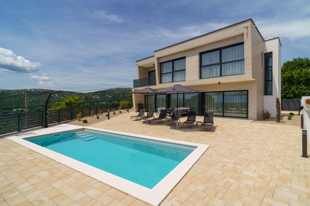 Villa con piscina in vendita in Croazia.